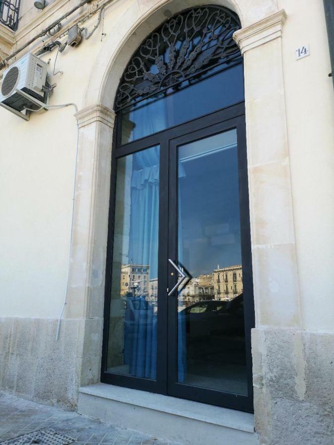 La Casa Sulla Darsena Apartment Syracuse Luaran gambar